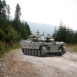 Otokar, Türkiye’nin İlk Ağır Sınıf Paletli İnsansız Zırhlı Aracını Tanıttı